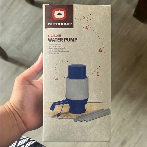Outbound 5-Gallon Water Pump - Blue and White - Picture 1 of 2